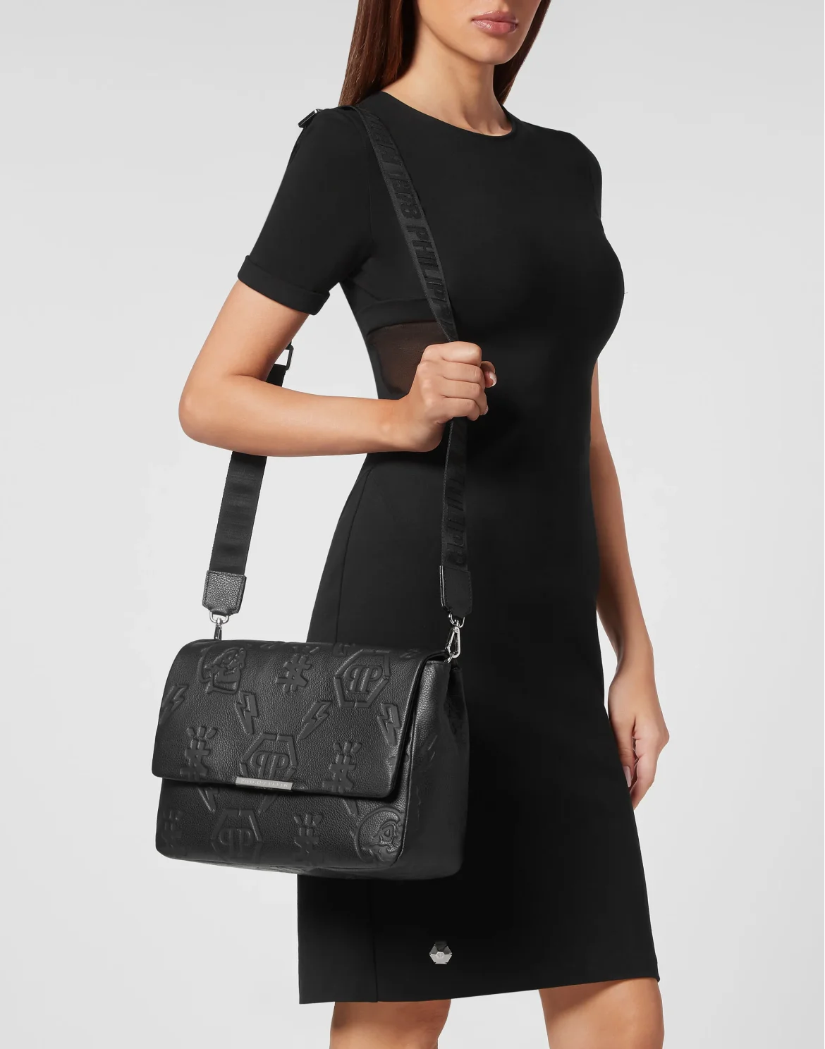 Leather maxi Shoulder Bag Monogram, цвет: Черный