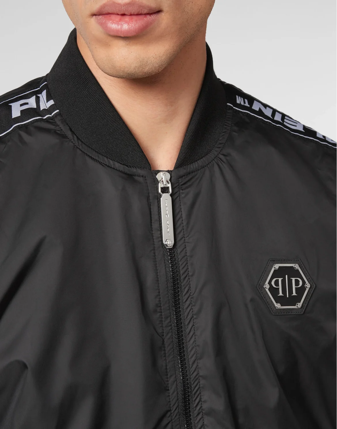 Nylon Bomber, цвет: Черный
