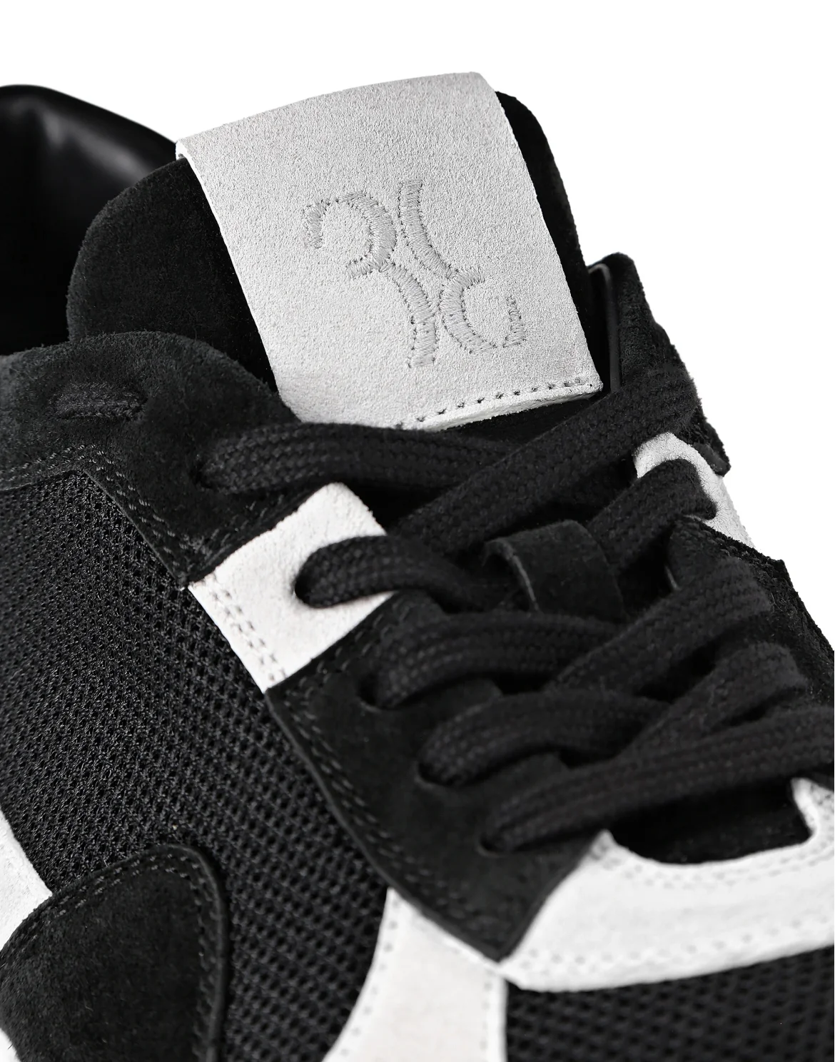 Suede  Runner Istitutional, цвет: Черный