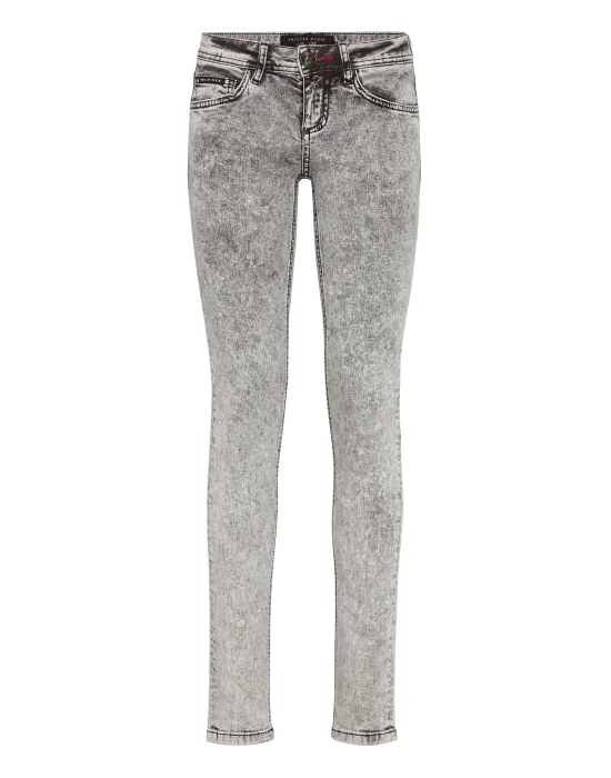 Slim Fit Statement