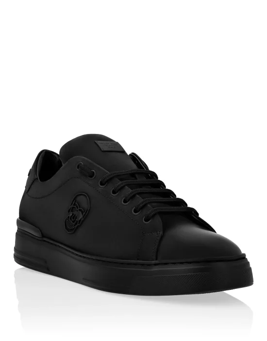 Lo-Top Sneakers The $kull TM