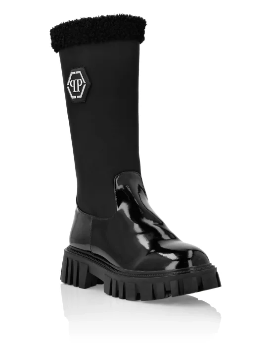 Mid-Flat Boots Hexagon