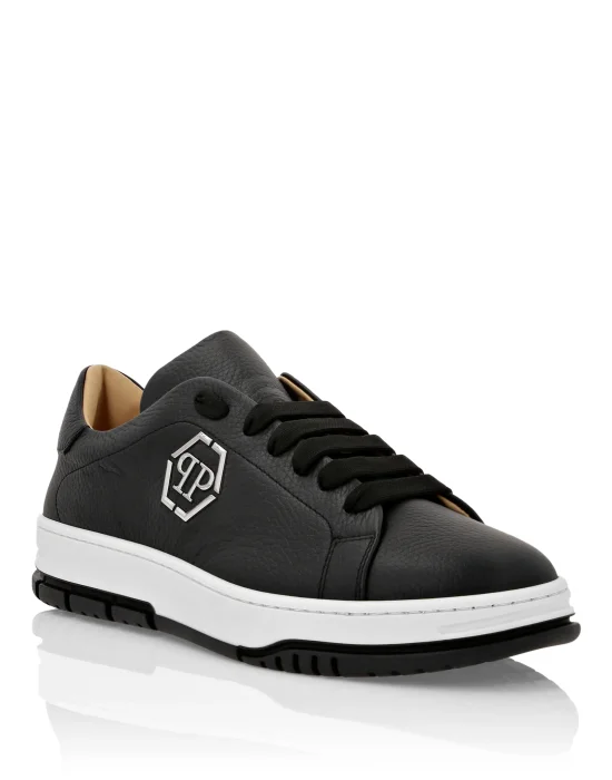 Leather Lo-Top Sneakers Hexagon