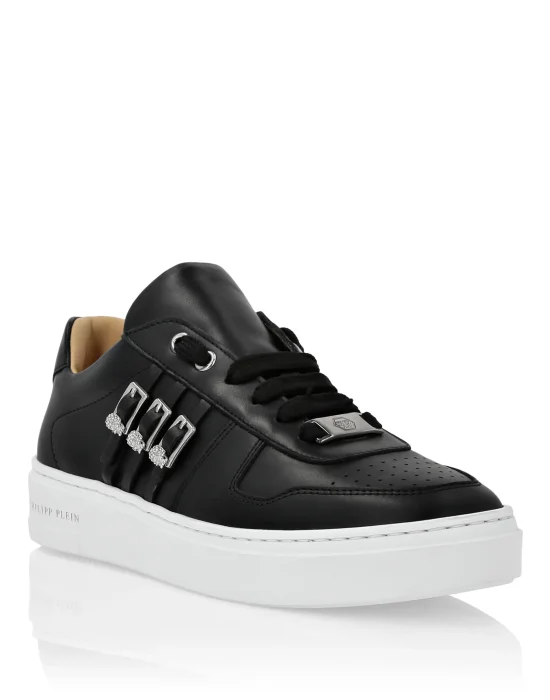 Nappa Leather Lo-Top Sneakers Skull