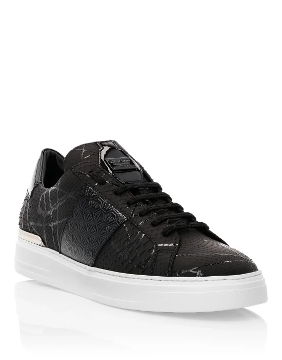 Lo-Top Sneakers "Black one"