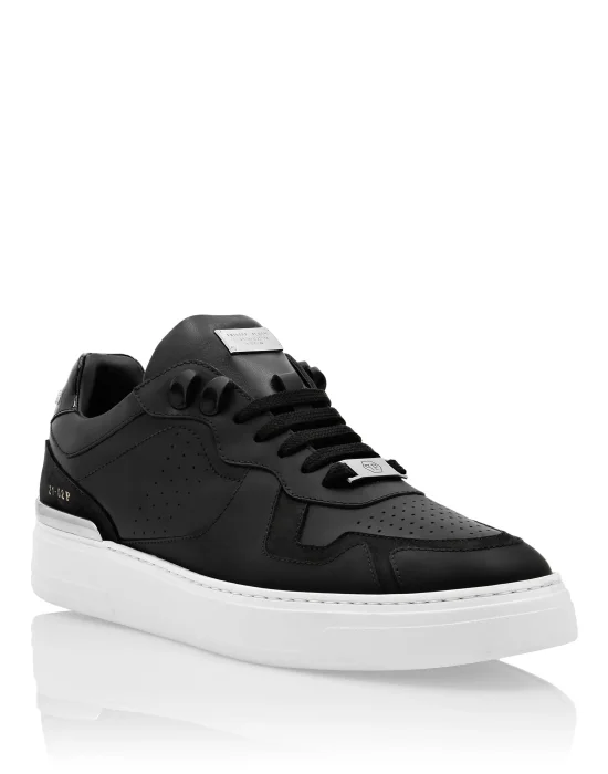 Lo-Top Sneakers mix materials G.O.A.T. TM