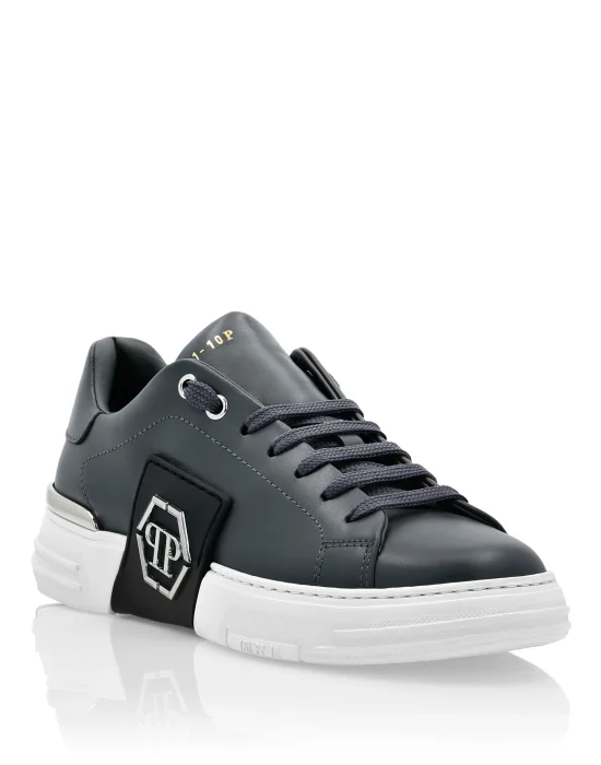 LO-TOP SNEAKERS PHANTOM KICK$ LEATHER Platinum HEXAGON