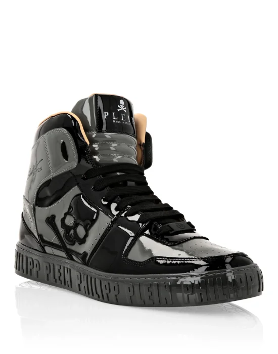 HI-TOP SNEAKERS NOTORIOUS PATENT SKULL