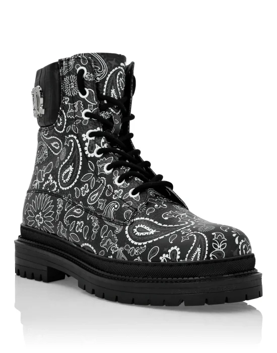 Boots Mid Flat Paisley