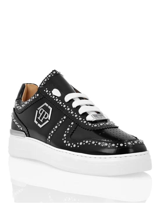Leather Lo- Top Sneakers