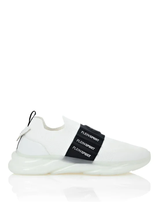 MAN SNEAKERS
