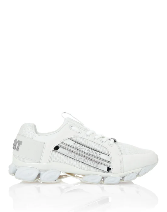 MAN SNEAKERS