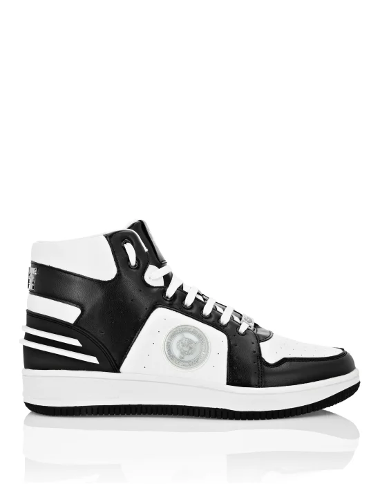 MAN SNEAKERS