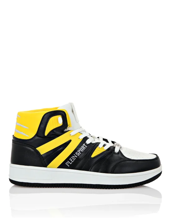 MAN SNEAKERS