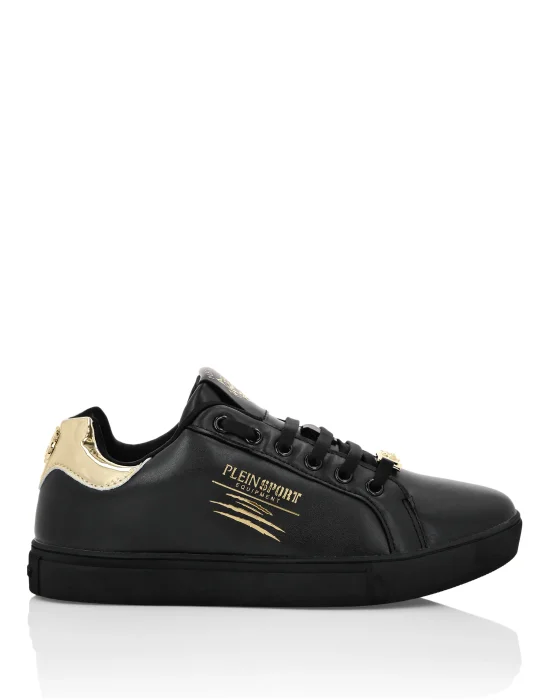 WOMAN SNEAKERS