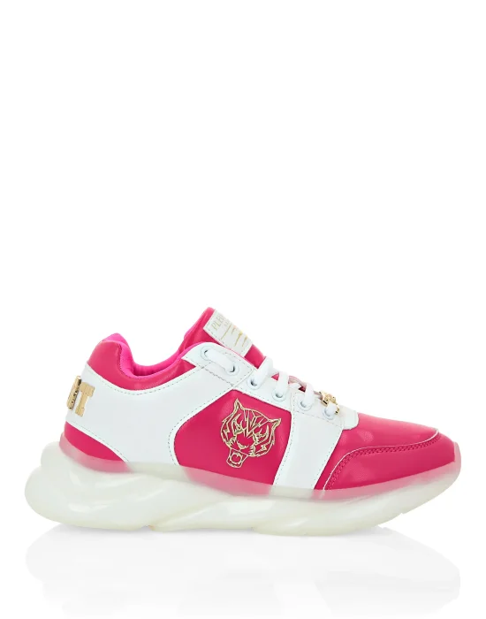 WOMAN SNEAKERS
