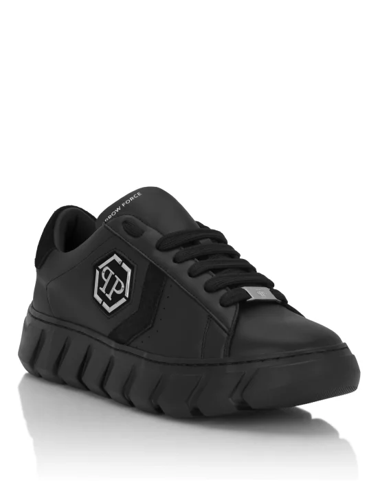 Low-Top Sneakers Hexagon Force