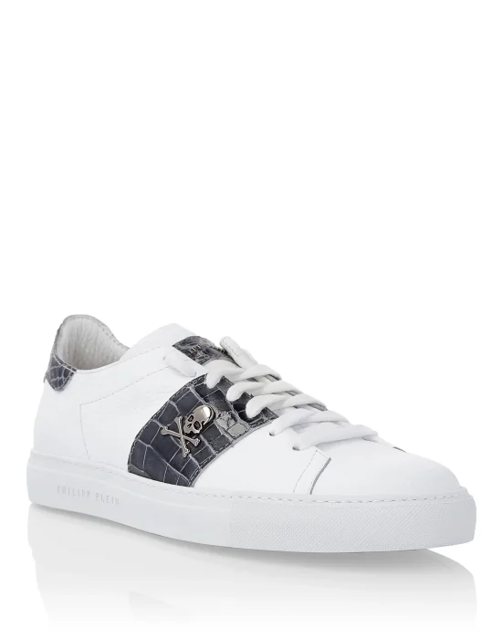 Lo-Top Sneakers "Lion"