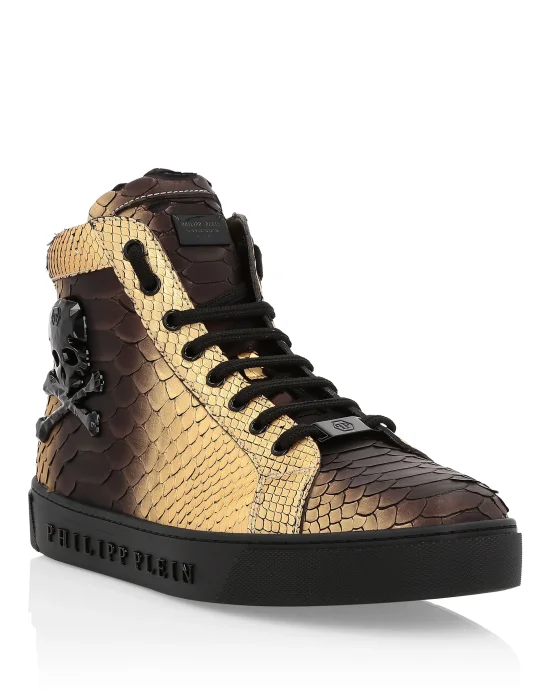 Hi-Top Sneakers "It's a love"