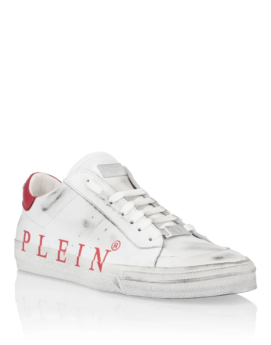 Lo-Top Sneakers Original