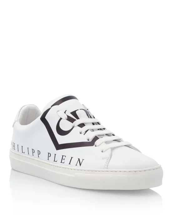 Lo-Top Sneakers Skull
