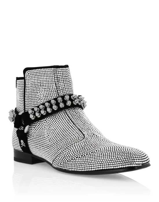 Boots Low Flat