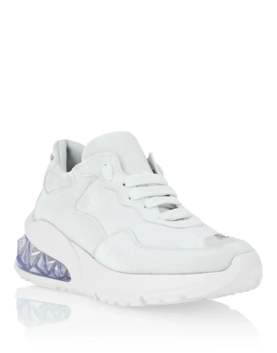 Velvet Runner