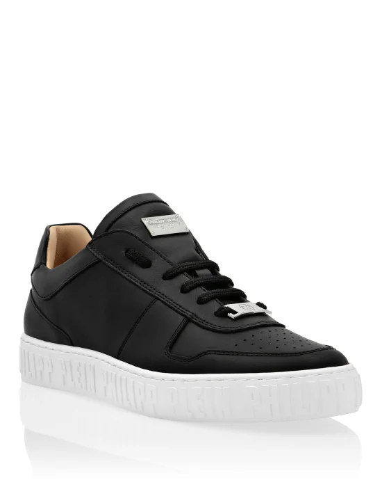 Leather Lo-Top Sneakers King Power