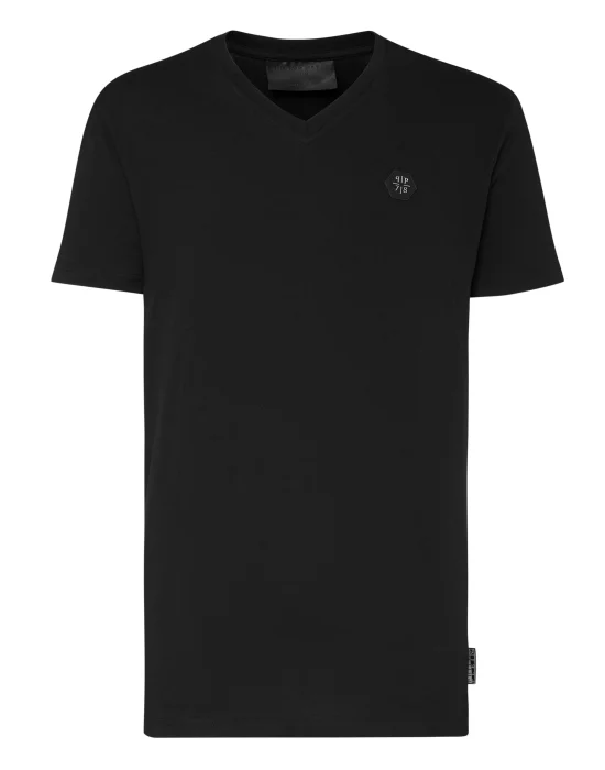 T-shirt V-Neck SS Allover skull