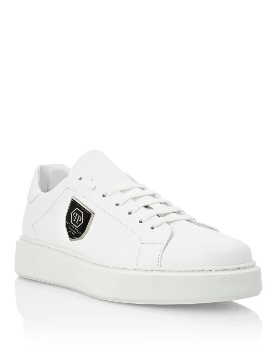 Lo-Top Sneakers