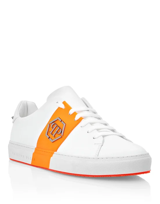 Lo-Top Sneakers Studs