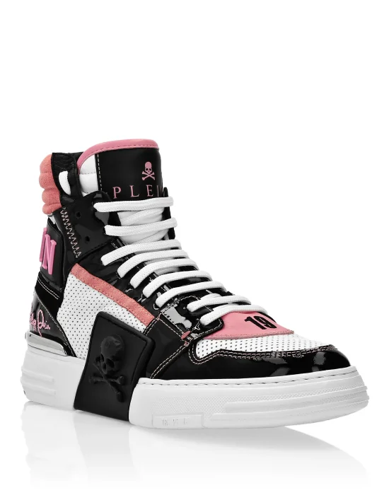 Hi-Top Sneakers Skull
