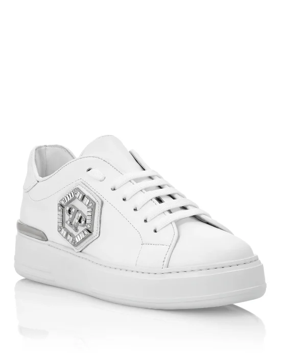 Lo-Top Sneakers Studs