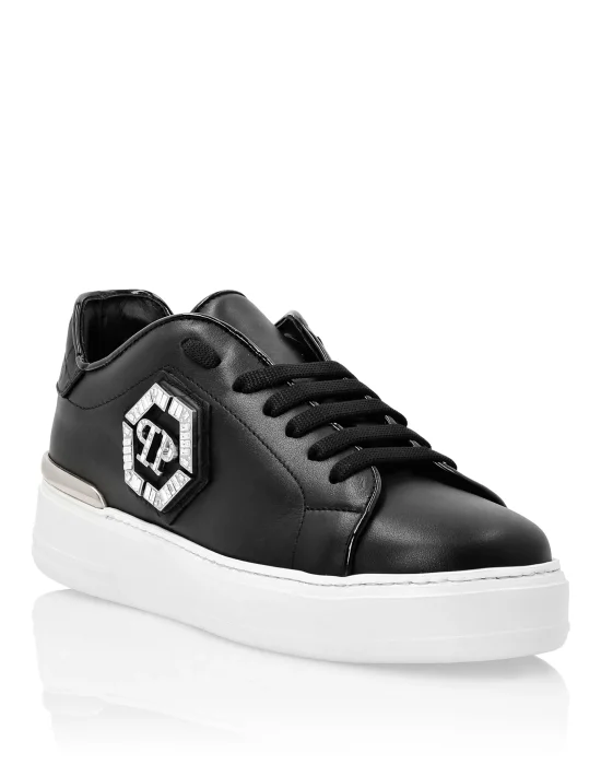 Lo-Top Sneakers Studs