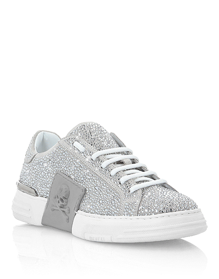 LO-TOP SNEAKERS PHANTOM KICK$ SUEDE WITH STRASS SKULL