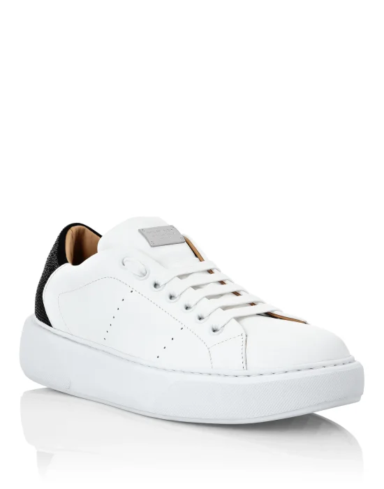 Leather Lo-Top Sneakers Skull