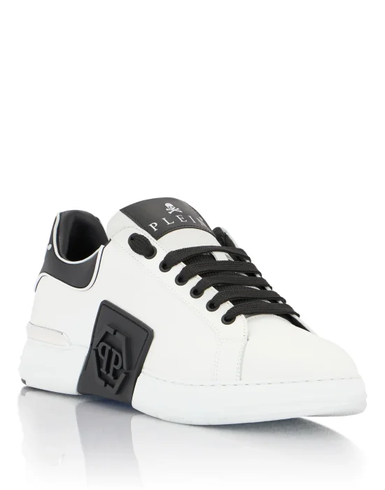 Low-Top Sneakers Phantom Kick$