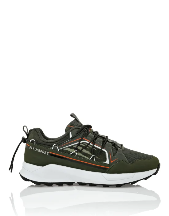 Lo-Top Sneakers