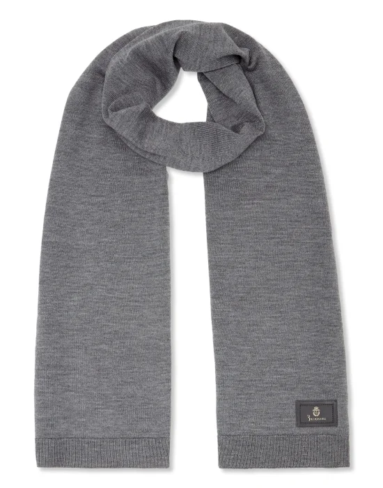 Long Scarf Statement
