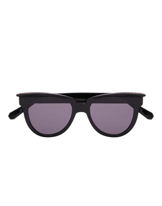 Sunglasses Statement