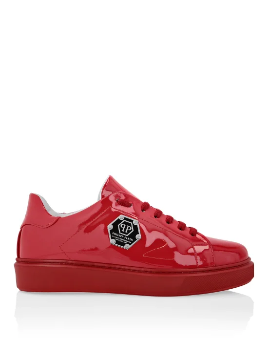 Lo-Top Sneakers