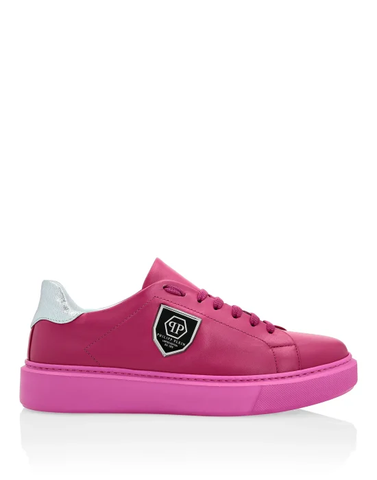 Lo-Top Sneakers