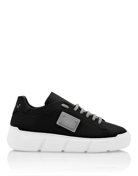 Lo-Top Sneakers Istitutional