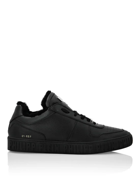 Leather Lo-Top Sneakers Shearling lining King Power