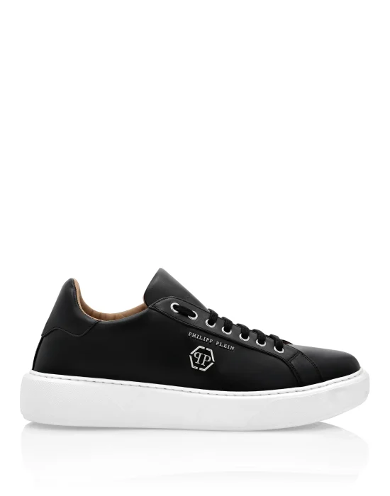 Leather Lo-Top Sneakers Hexagon