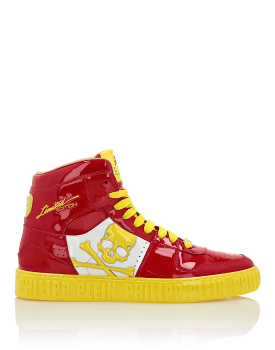 Hi-Top Sneakers Skull