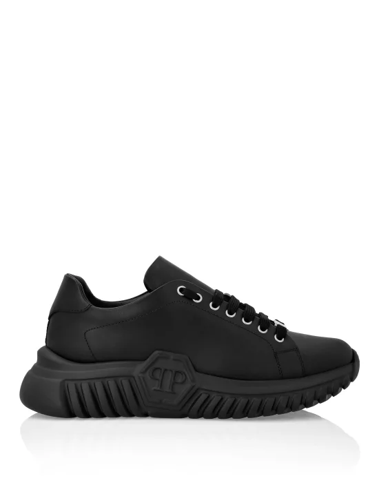 LO-TOP SNEAKERS SUPERSONIC