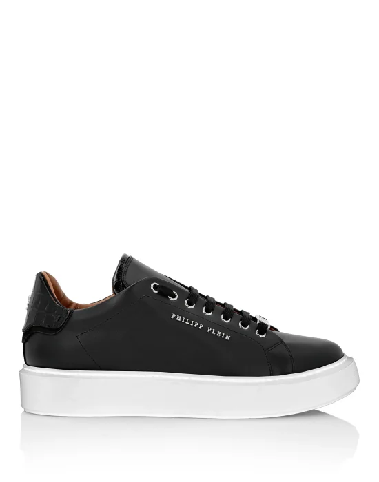 Leather Lo-Top Sneakers Hexagon