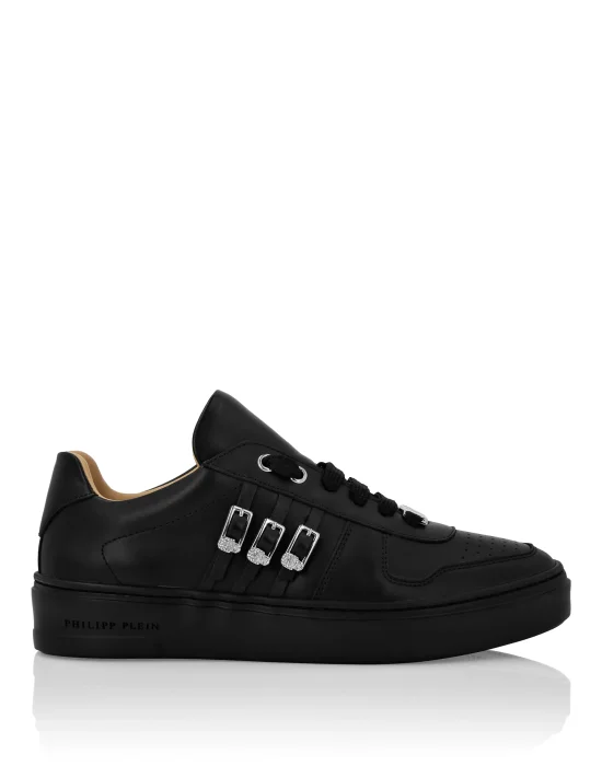 Nappa Leather Lo-Top Sneakers Skull