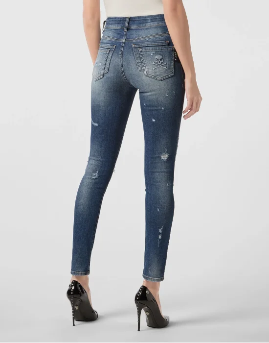Slim Fit Statement